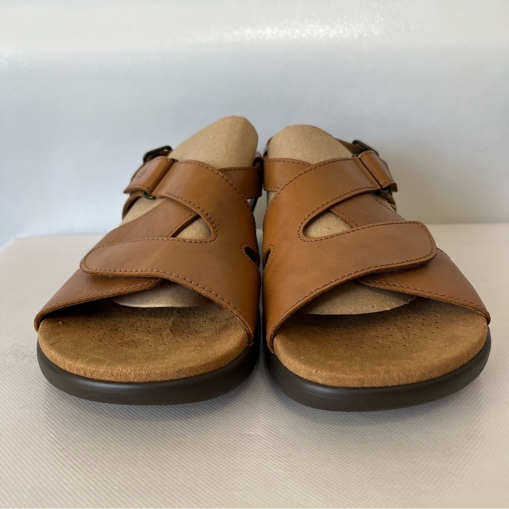 SAS Huggy Caramel Leather Sandals - Picture 2 of 12